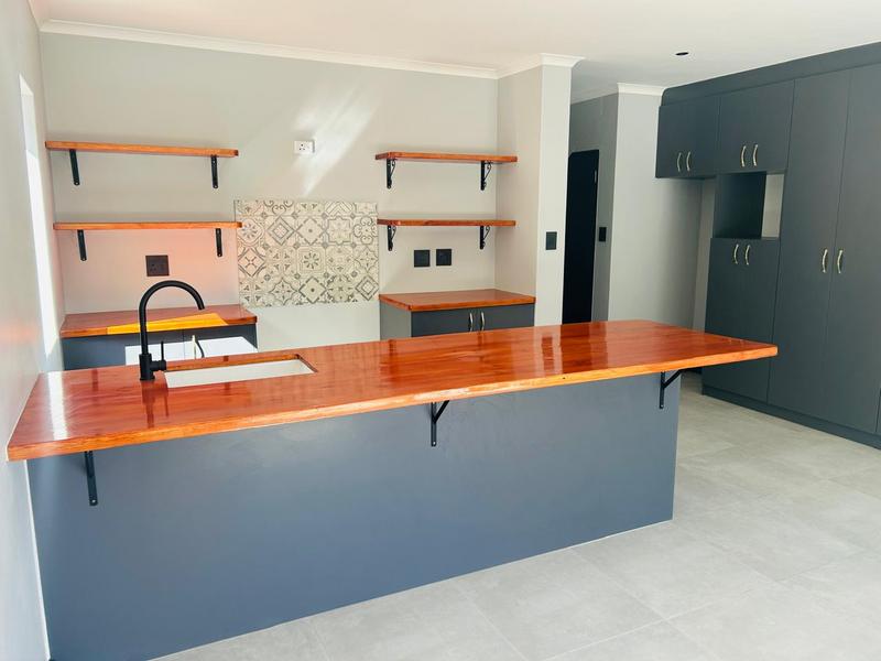 3 Bedroom Property for Sale in De Zoete Inval Western Cape